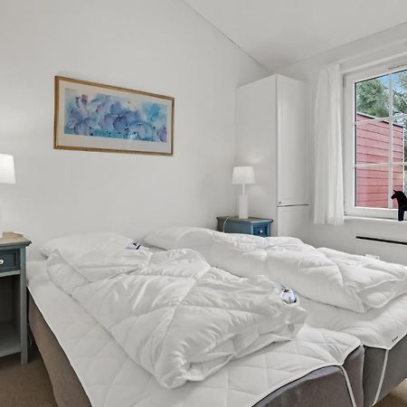 3 Bedroom Beautiful Home In オーベンロー エクステリア 写真
