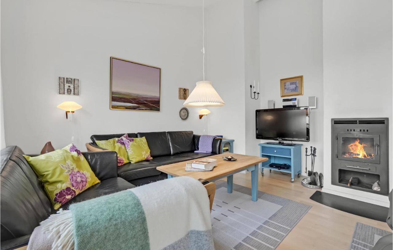 3 Bedroom Beautiful Home In オーベンロー エクステリア 写真