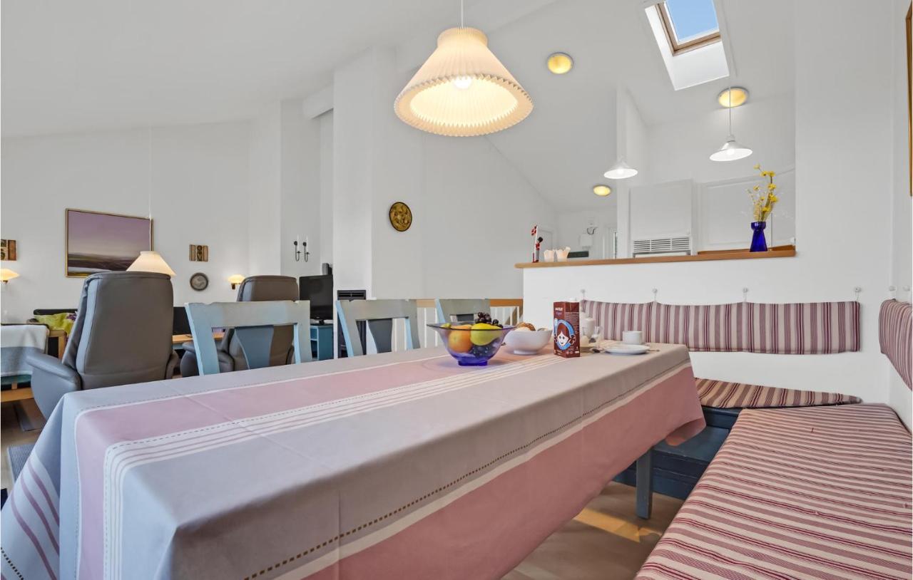 3 Bedroom Beautiful Home In オーベンロー エクステリア 写真